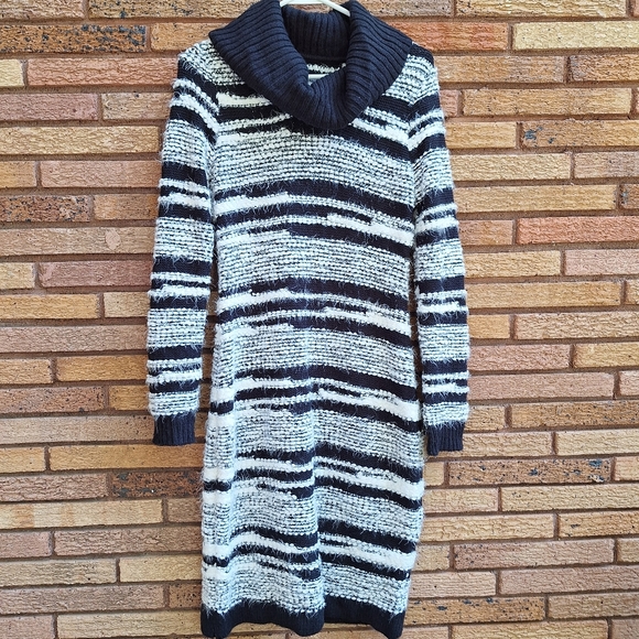 Calvin Klein Small Black And White Striped Cowl Neck Sweater Dress - Picture 1 of 6